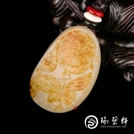 【琢艺轩】新疆和田玉红皮白玉籽玉挂件 化蝶 14克