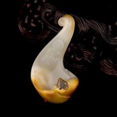 新疆和田玉黄沁白玉黑皮白玉籽玉挂件 日进斗金 11克