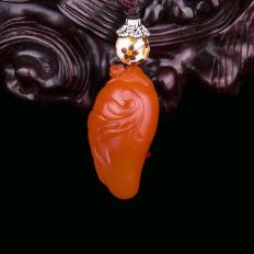 四川凉山南红玛瑙樱桃红挂件   红火   6克