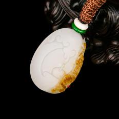 新疆和田玉红皮白玉籽玉挂件 一团福气  8克