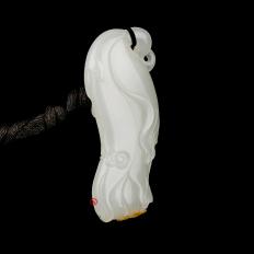 新疆和田玉红皮白玉籽玉挂件 兰花 10克