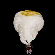 曹伟 新疆和田玉黄皮白玉籽玉把件 太平有象 137克