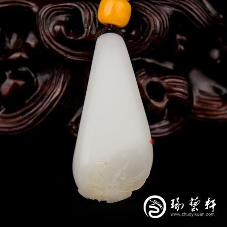 【琢艺轩】新疆和田玉洒金皮羊脂白玉籽玉挂件 戏蝶 11克