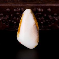 新疆和田籽玉双色皮一级白玉籽玉 原石 63.7克