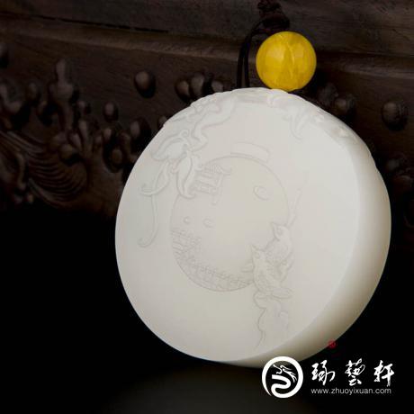 【琢艺轩】新疆和田玉白皮羊脂白玉籽玉把件（手镯心） 春夜喜雨 99.8克