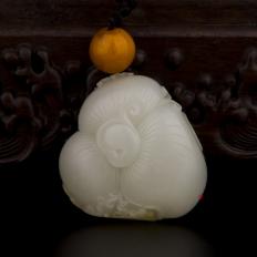 新疆和田白玉洒金皮籽玉把件 好运连连 76.5克