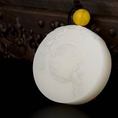 新疆和田玉白皮羊脂白玉籽玉把件（手镯心） 春夜喜雨 99.8克