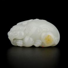 新疆和田玉洒金皮白玉籽玉把件 貔貅 75.3克