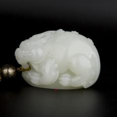 穆宇静 新疆和田玉洒金皮一级白玉籽玉把件 貔貅 145克