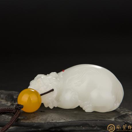 【琢艺轩】新疆和田玉黄皮羊脂白玉籽料把件 貔貅 51克