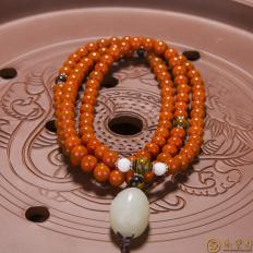 新疆和田玉洒金皮白玉籽玉南红手链 怪兽 66克