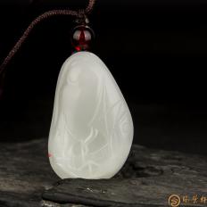 新疆和田玉白皮羊脂白玉籽玉挂件 一帆风顺（独籽） 20克