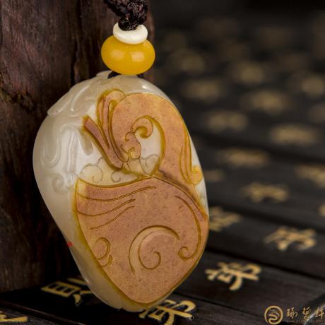 【琢艺轩】新疆和田红皮白玉籽玉挂件 涅槃 19.7克