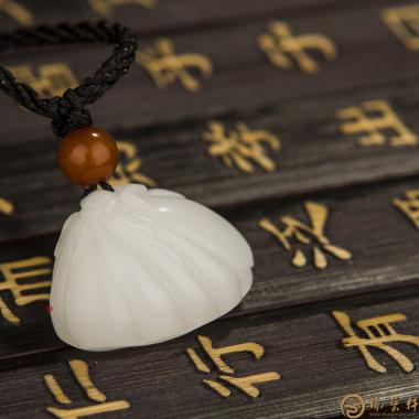 新疆和田羊脂白玉籽玉挂件 莲蓬 7克