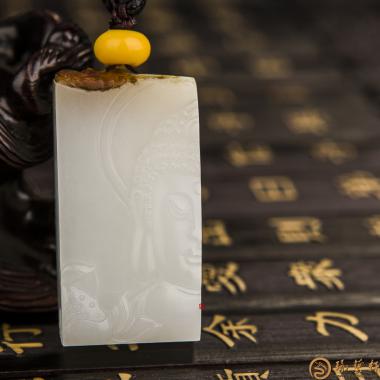 穆宇静 新疆和田红皮羊脂白籽玉挂件 花开见佛 22.5克