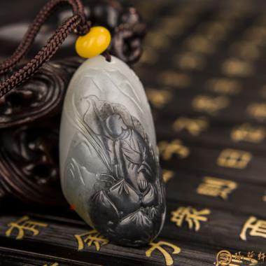 新疆和田红皮青花籽玉挂件 悟 34克