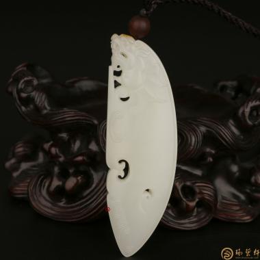新疆和田黄皮白玉籽玉挂件 府上有龙 18.6克