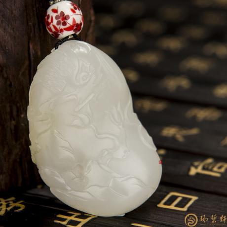 新疆和田洒金皮一级白玉籽玉挂件 抬头见喜 25.4克