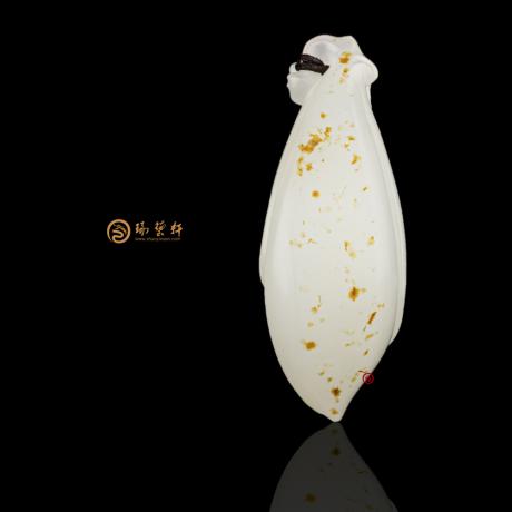 新疆和田红皮白玉籽玉挂件 兰花 10.4克