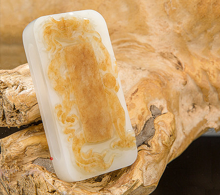 为什么一些玉雕小件开始逆袭走红?