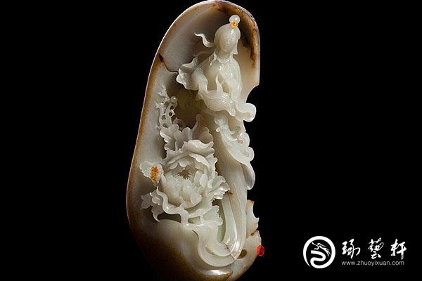 在玉石上雕个海绵宝宝，值钱吗?