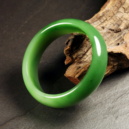 为什么说,“家无玉不富,人无玉不贵”?